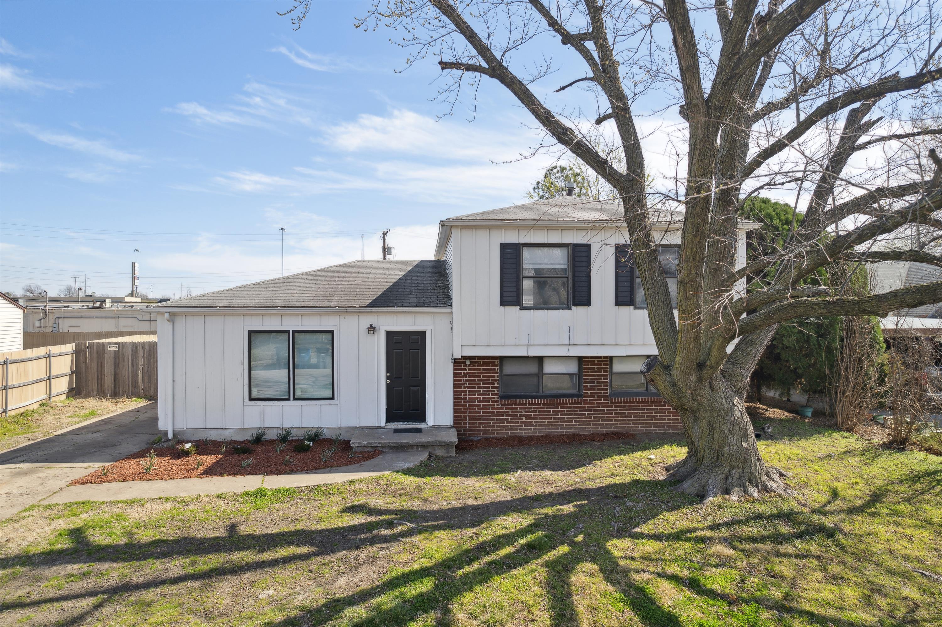 2129 S 103rd East Ave